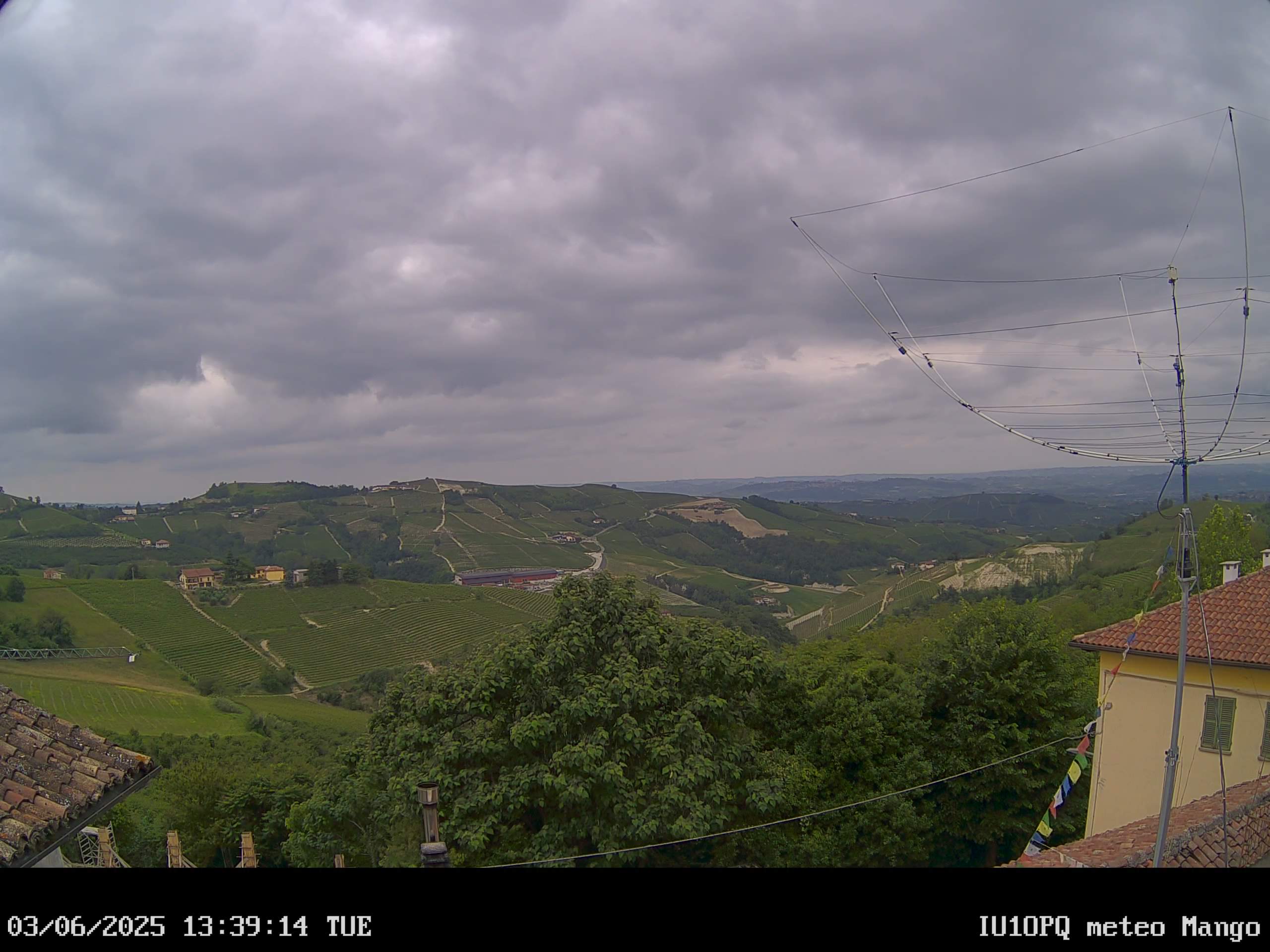 immagine della webcam nei dintorni di Niella Belbo: webcam Mango
