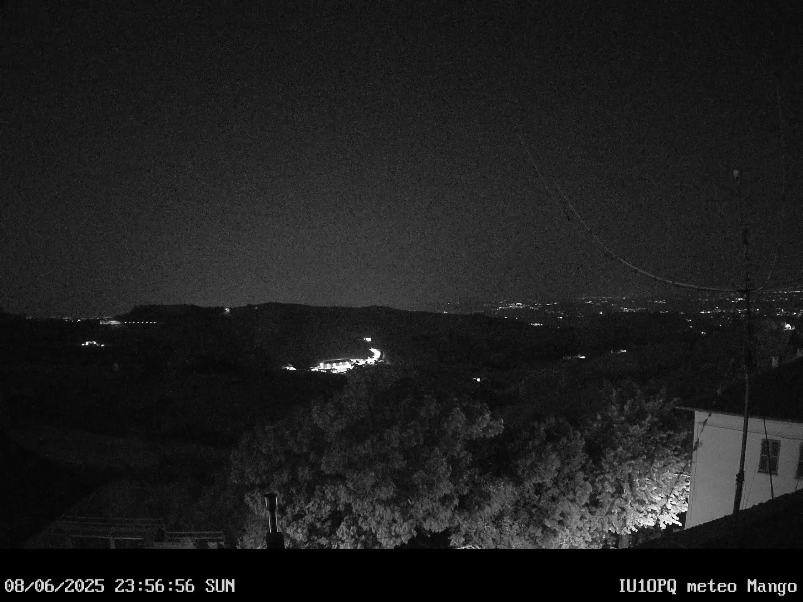 immagine della webcam nei dintorni di Alba: webcam Mango