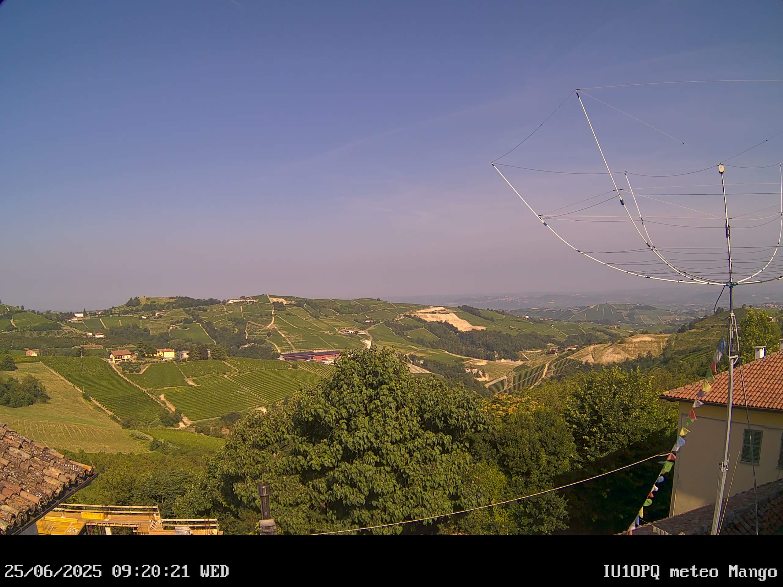 immagine della webcam nei dintorni di Cossano Belbo: webcam Mango