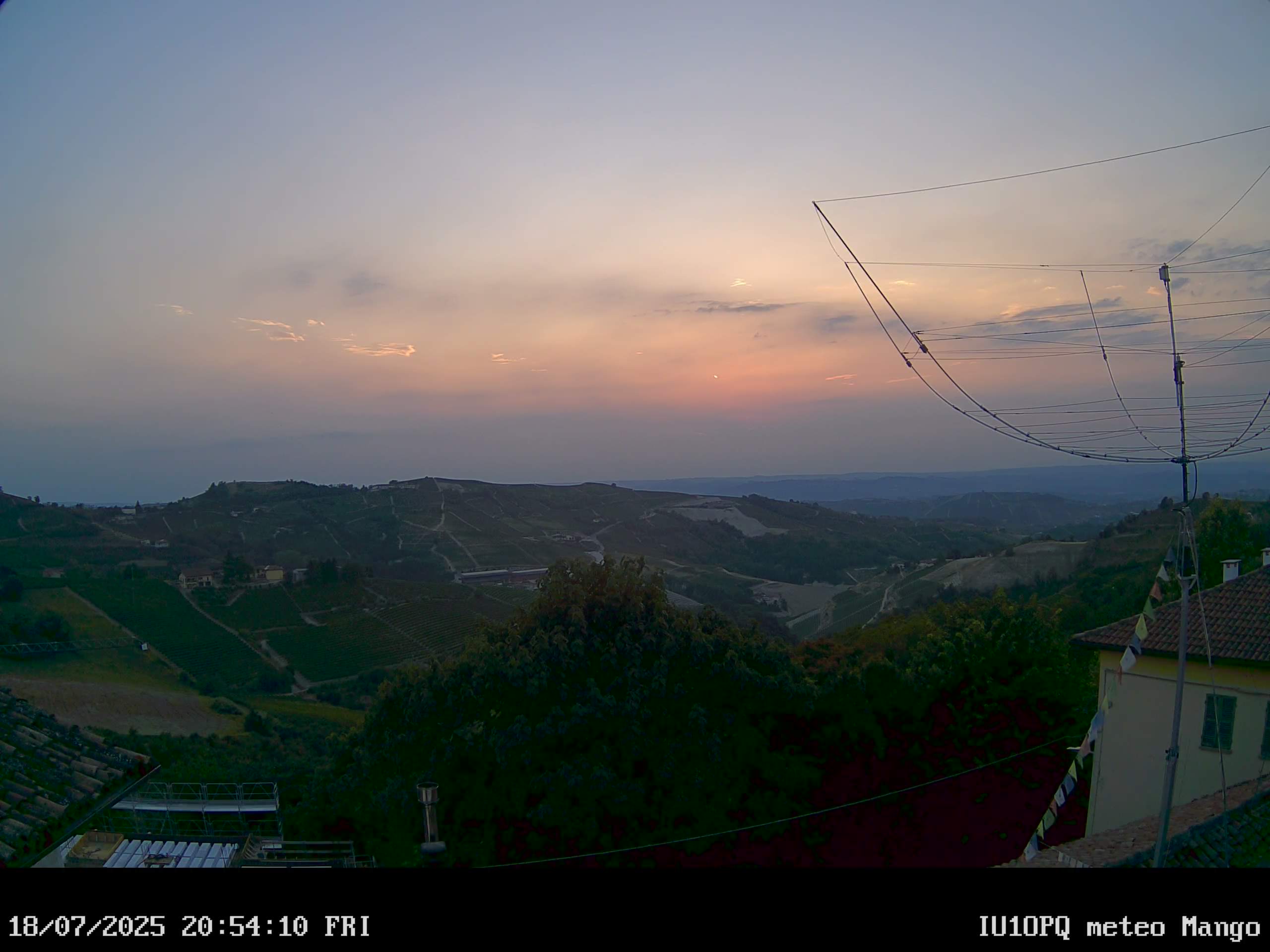 immagine della webcam nei dintorni di Cherasco: webcam Mango